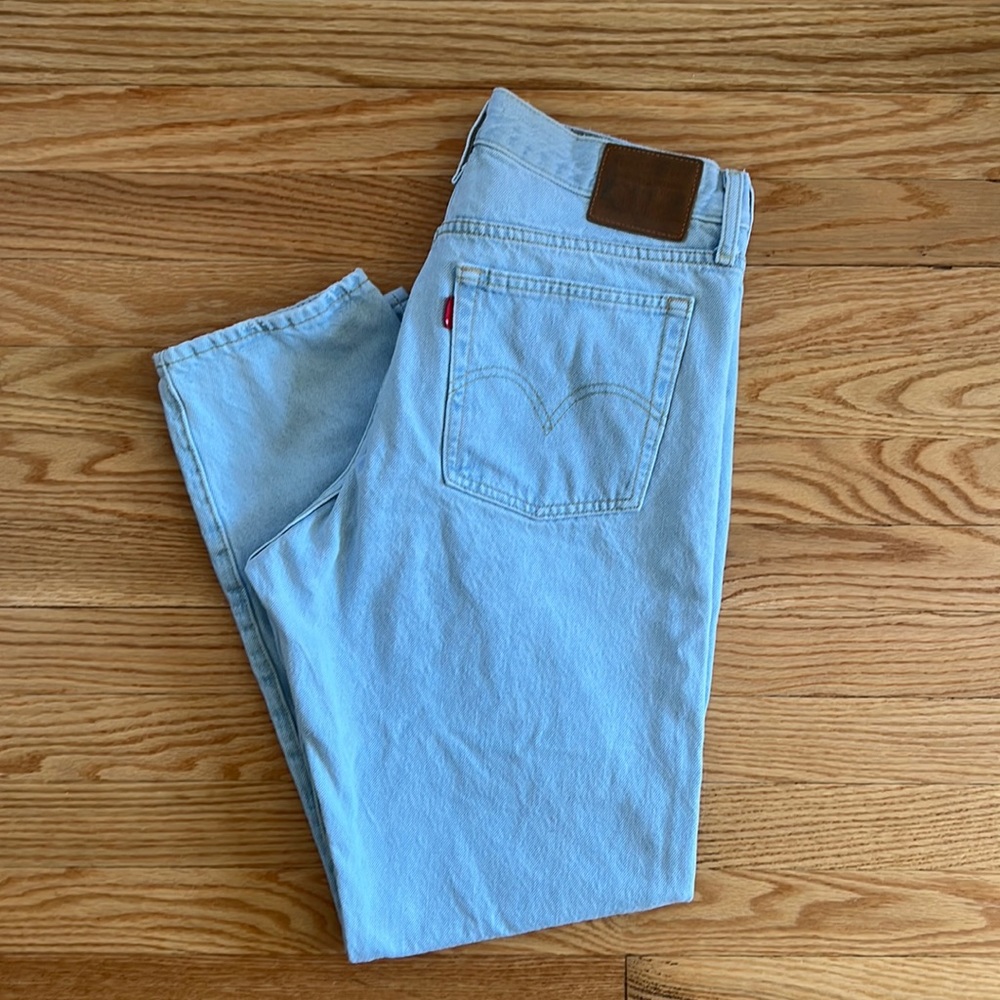Levi’s Wedgie Jeans